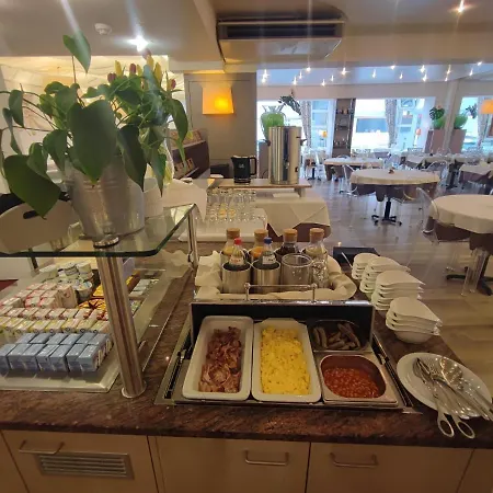 Glenmore Hotel