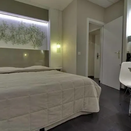 Glenmore Hotel
