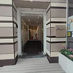 Hotel Glenmore 3*