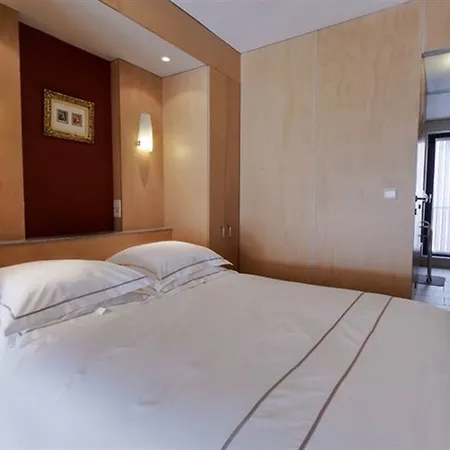 Glenmore Hotel Ostend